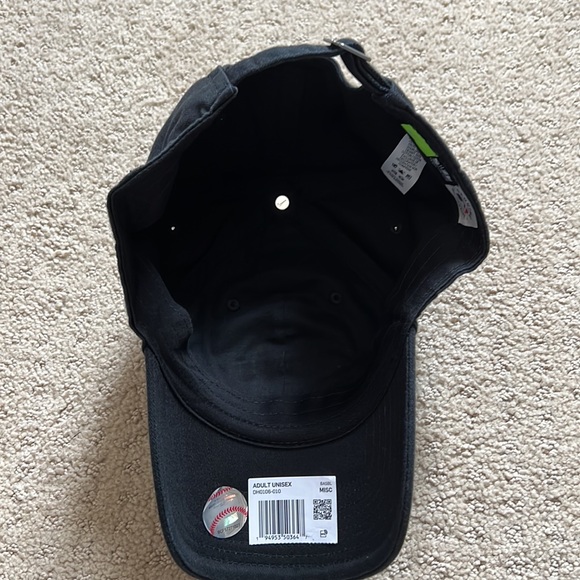 Cincinnati Reds Nike Wordmark Heritage 86 Adjustable Hat - Black - Picture 7 of 7